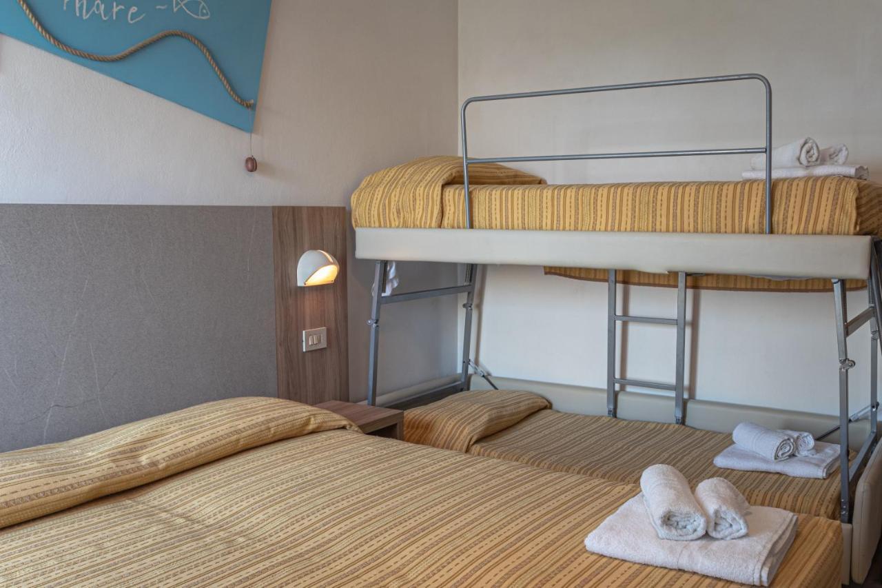 קרביה Hotel Astrid מראה חיצוני תמונה