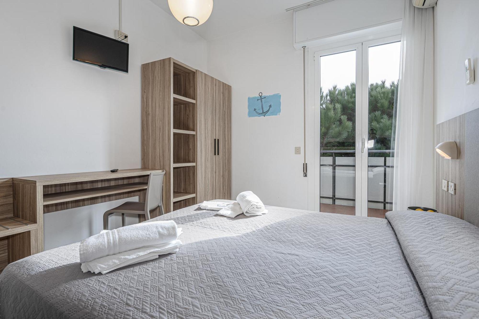 קרביה Hotel Astrid מראה חיצוני תמונה