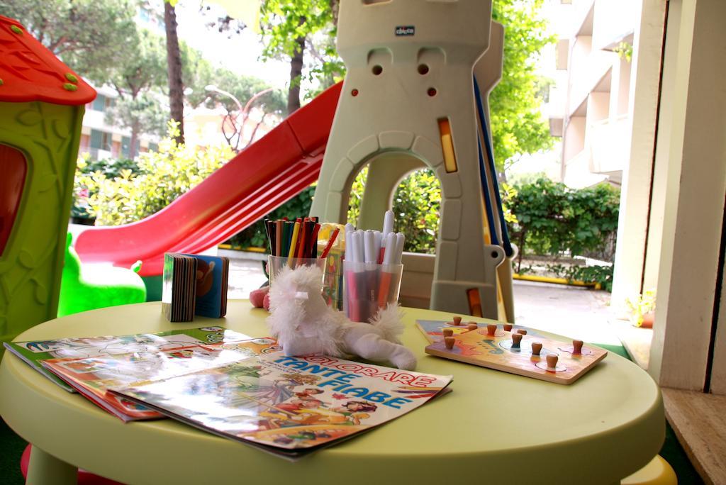 קרביה Hotel Astrid מראה חיצוני תמונה