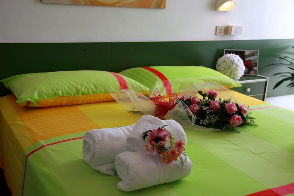 קרביה Hotel Astrid מראה חיצוני תמונה