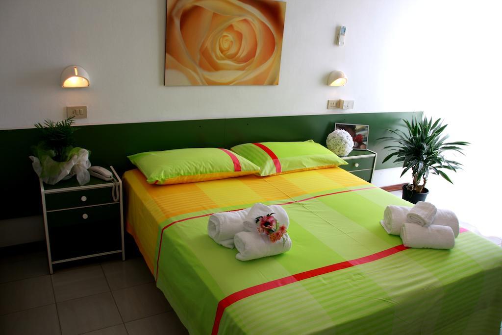קרביה Hotel Astrid חדר תמונה